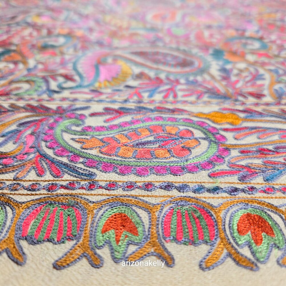 NWOT Cashmere Scarf Wrap Stole Chain Stitch Embroidery Colorful - Picture 17 of 17